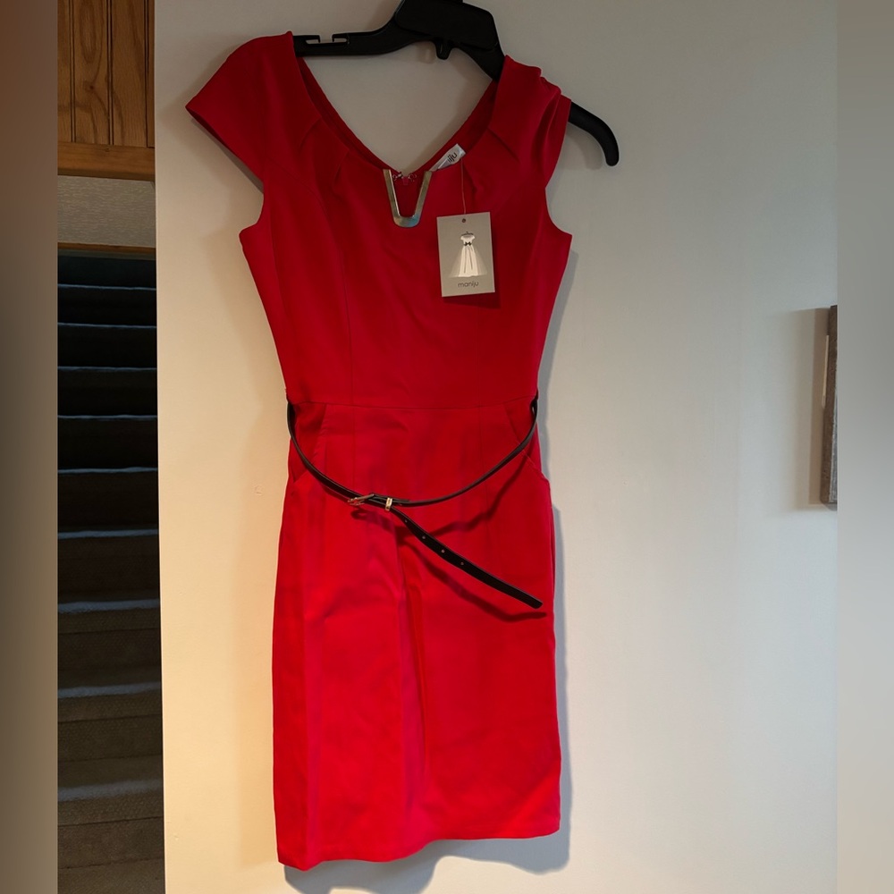 Red Sleeveless V-Neck Sheath Mini Dress